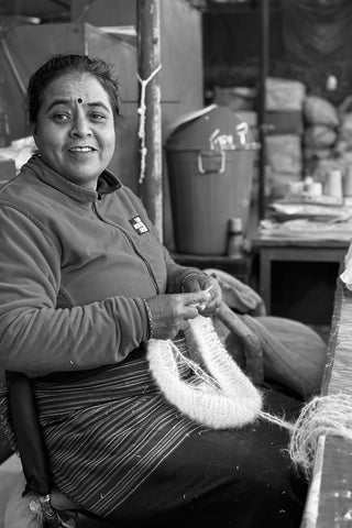 SUNIL HANDGESSTRICKTER PULLOVER