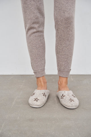 WARM FEET FILZHAUSSCHUHE