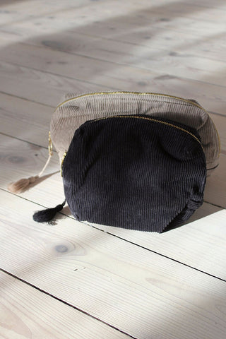 FAYE POUCH