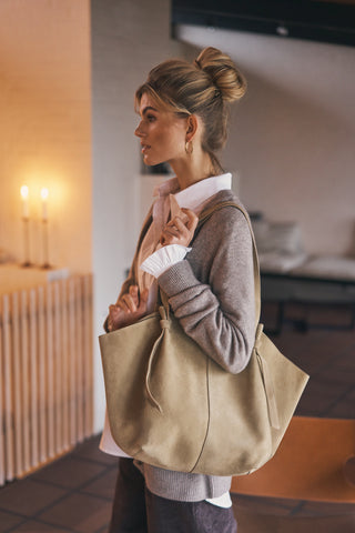 EMMA TASCHE