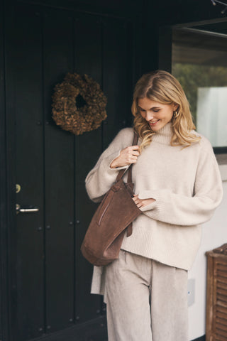 EMMA TASCHE