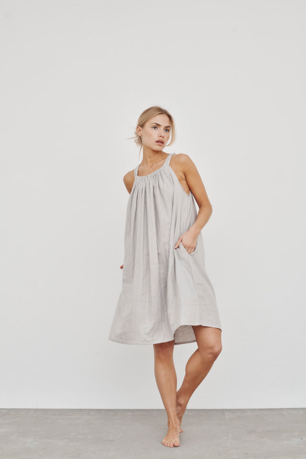 VIVIENNE KLEID